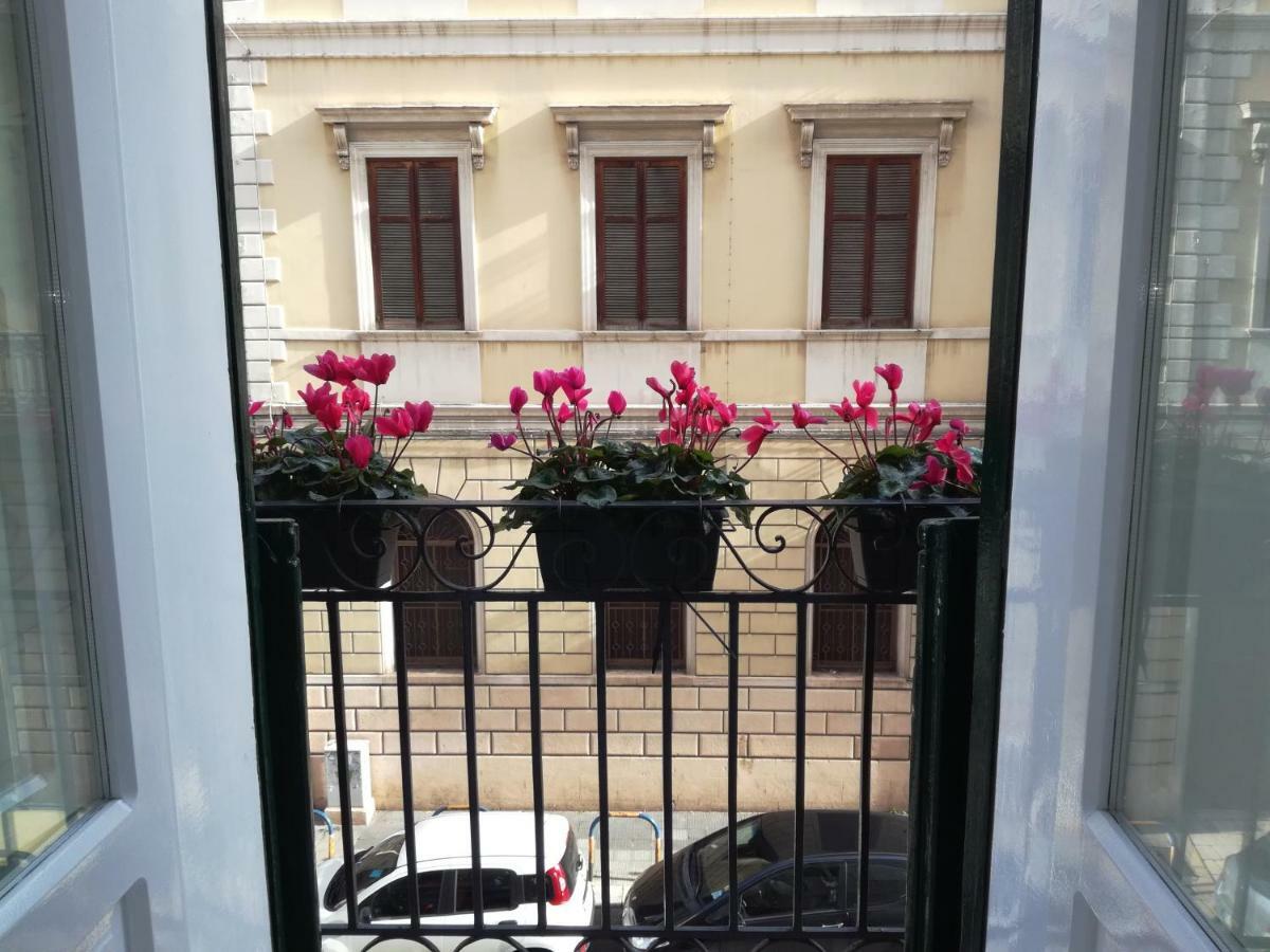 Cairoli 79 Apartment Bari Exterior photo