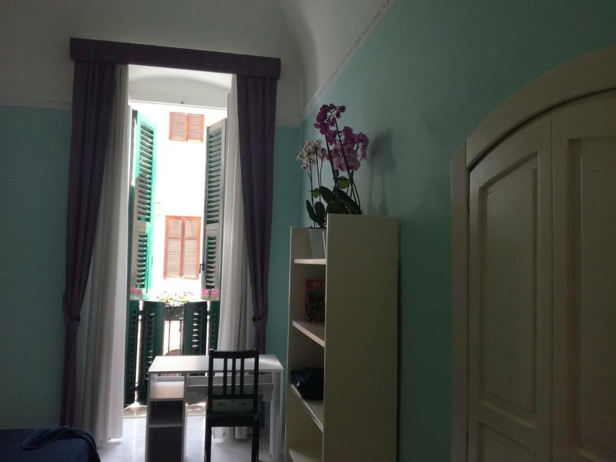 Cairoli 79 Apartment Bari Exterior photo