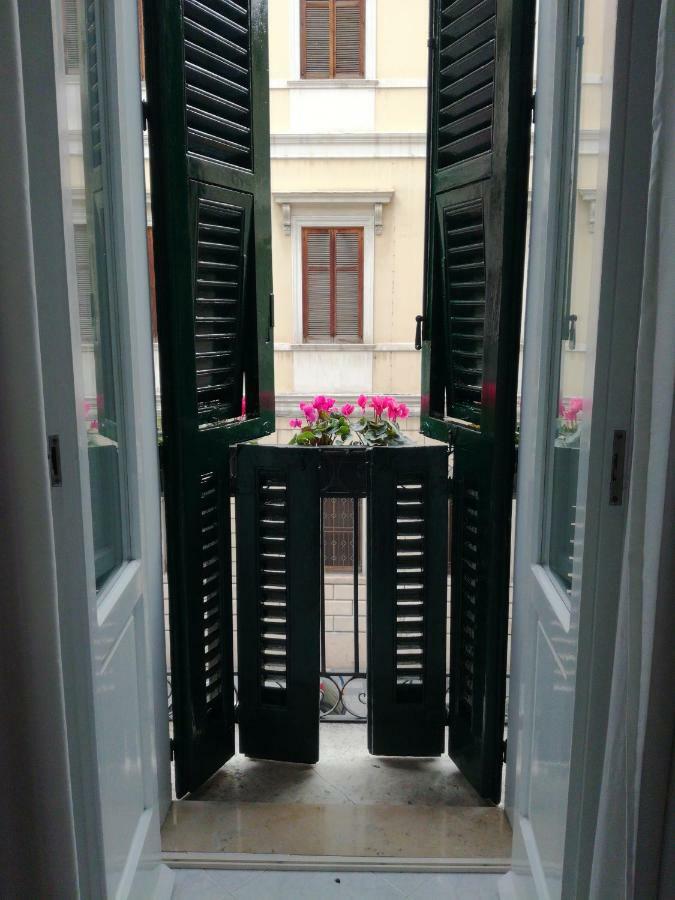 Cairoli 79 Apartment Bari Exterior photo