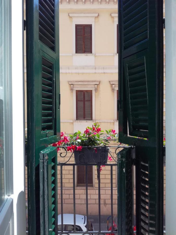 Cairoli 79 Apartment Bari Exterior photo